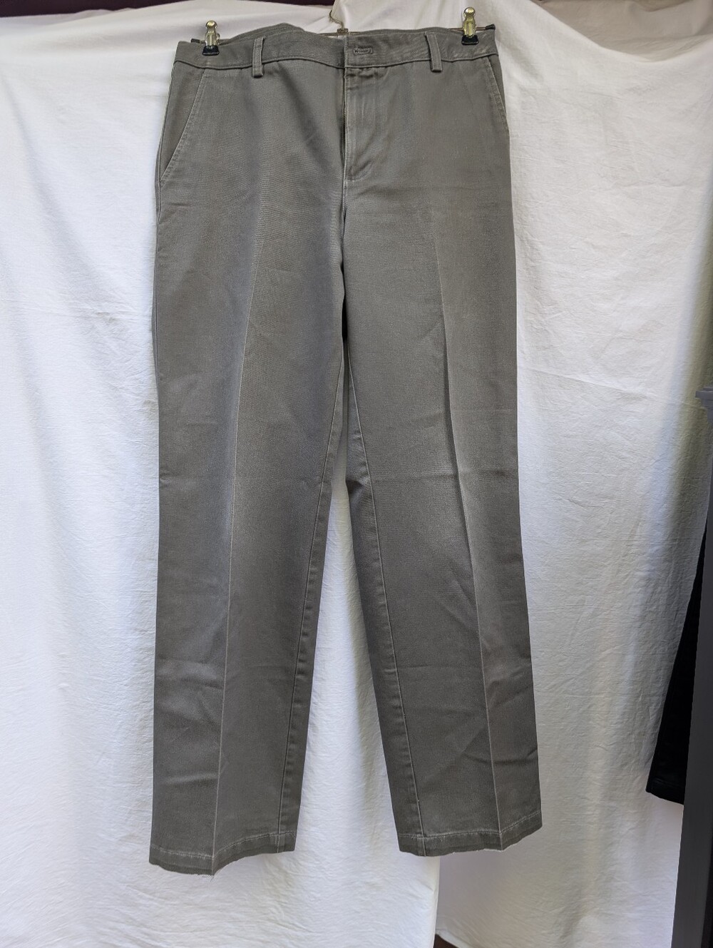 VanHeusen Cotton Slacks Pants Grey Sz 32x34